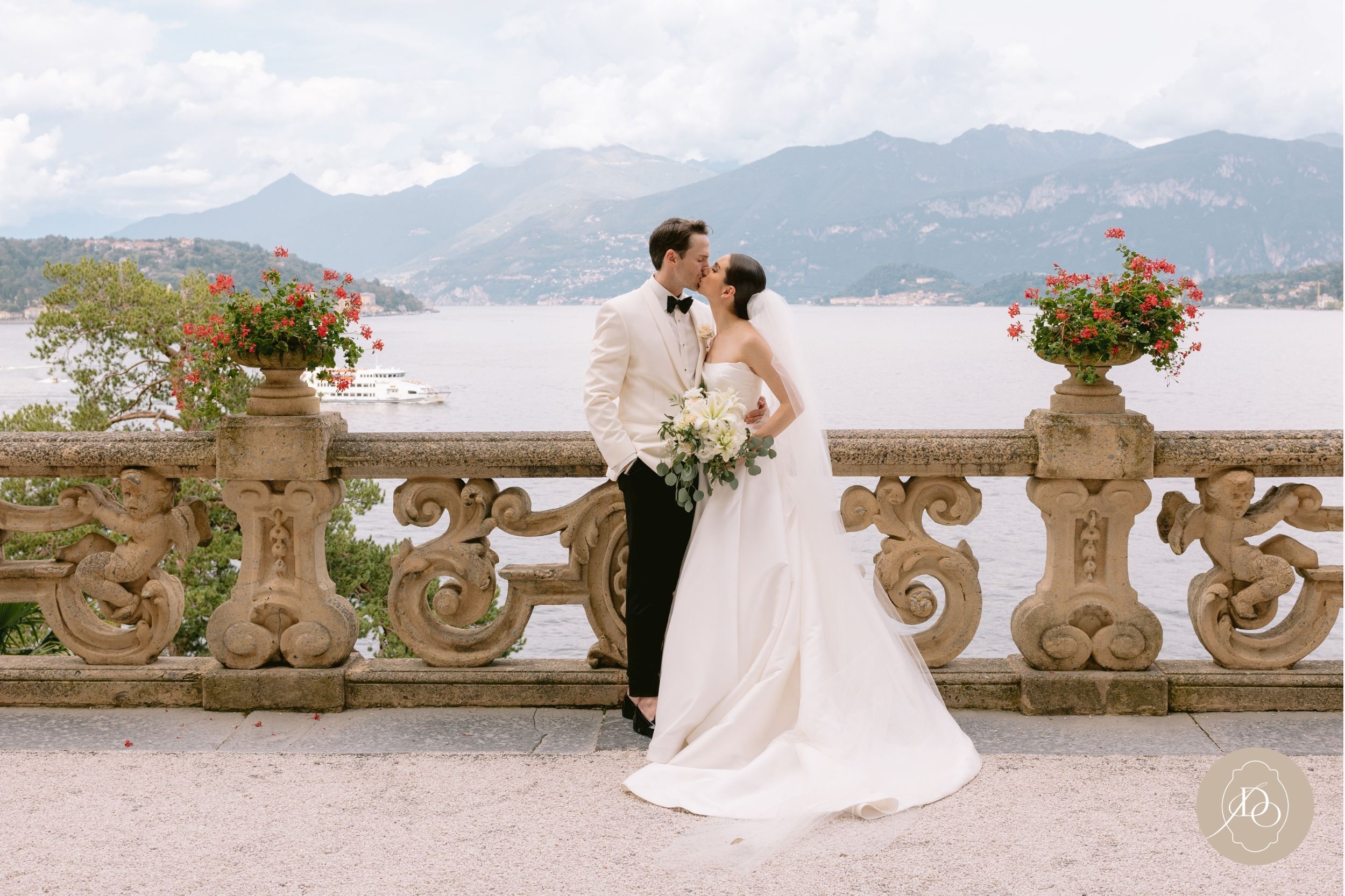 An elegant wedding at Villa Del Balbianello and Grand Hotel Tremezzo